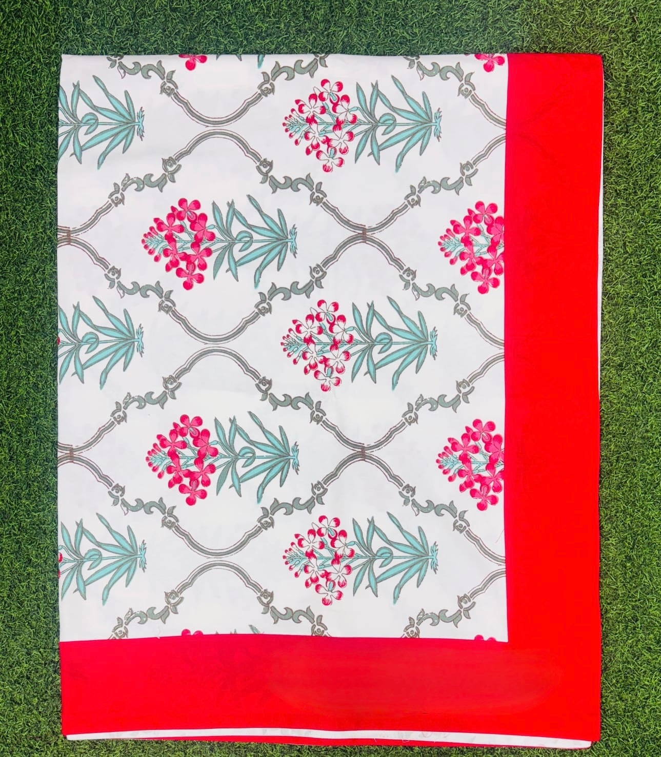 Pure casemate cotton 6 seater dining table cover (60x90 inches)