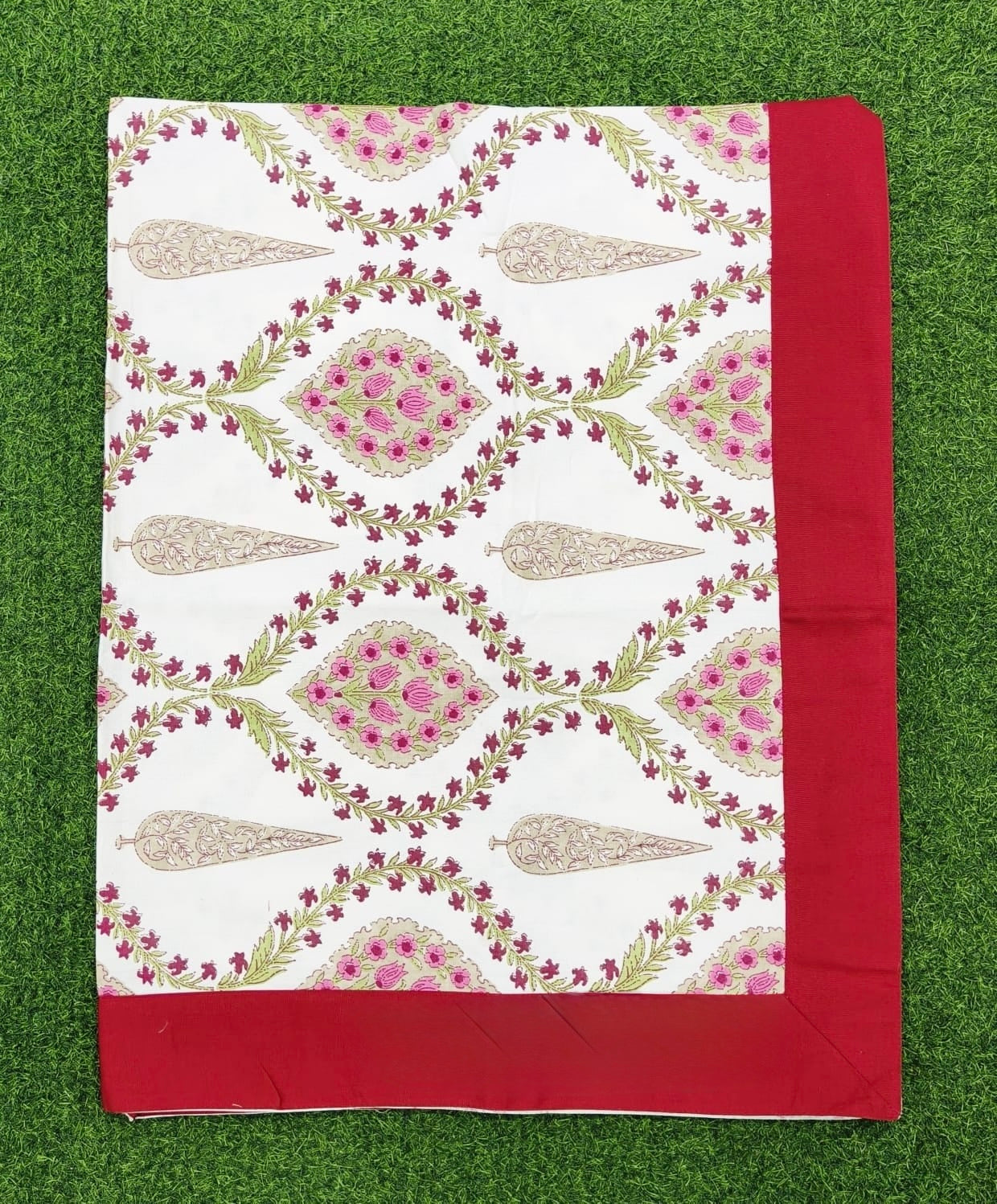 Pure casemate cotton 6 seater dining table cover (60x90 inches)