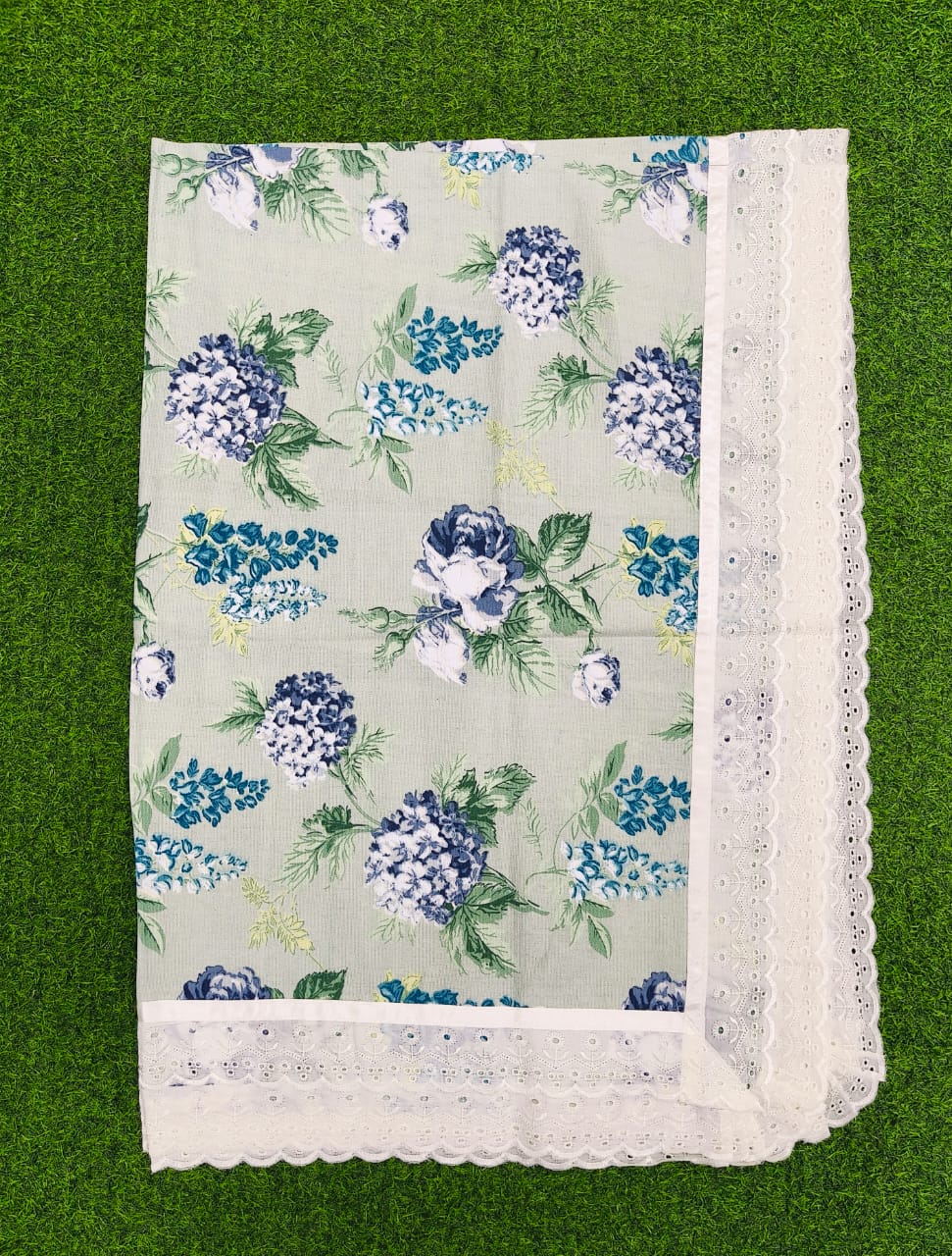Pure cotton laced table covers for 6 seater dining tables (60x90 inches)