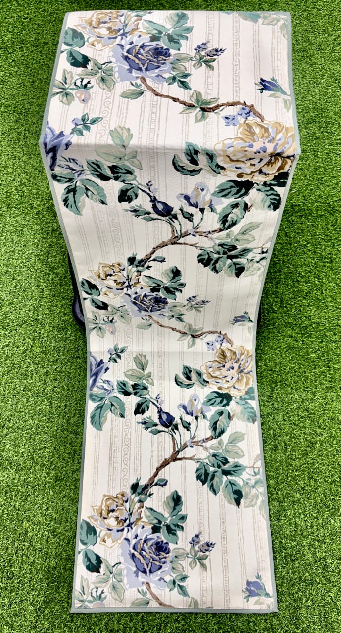 Pure casemate cotton table runner for 4/6 seater tables.