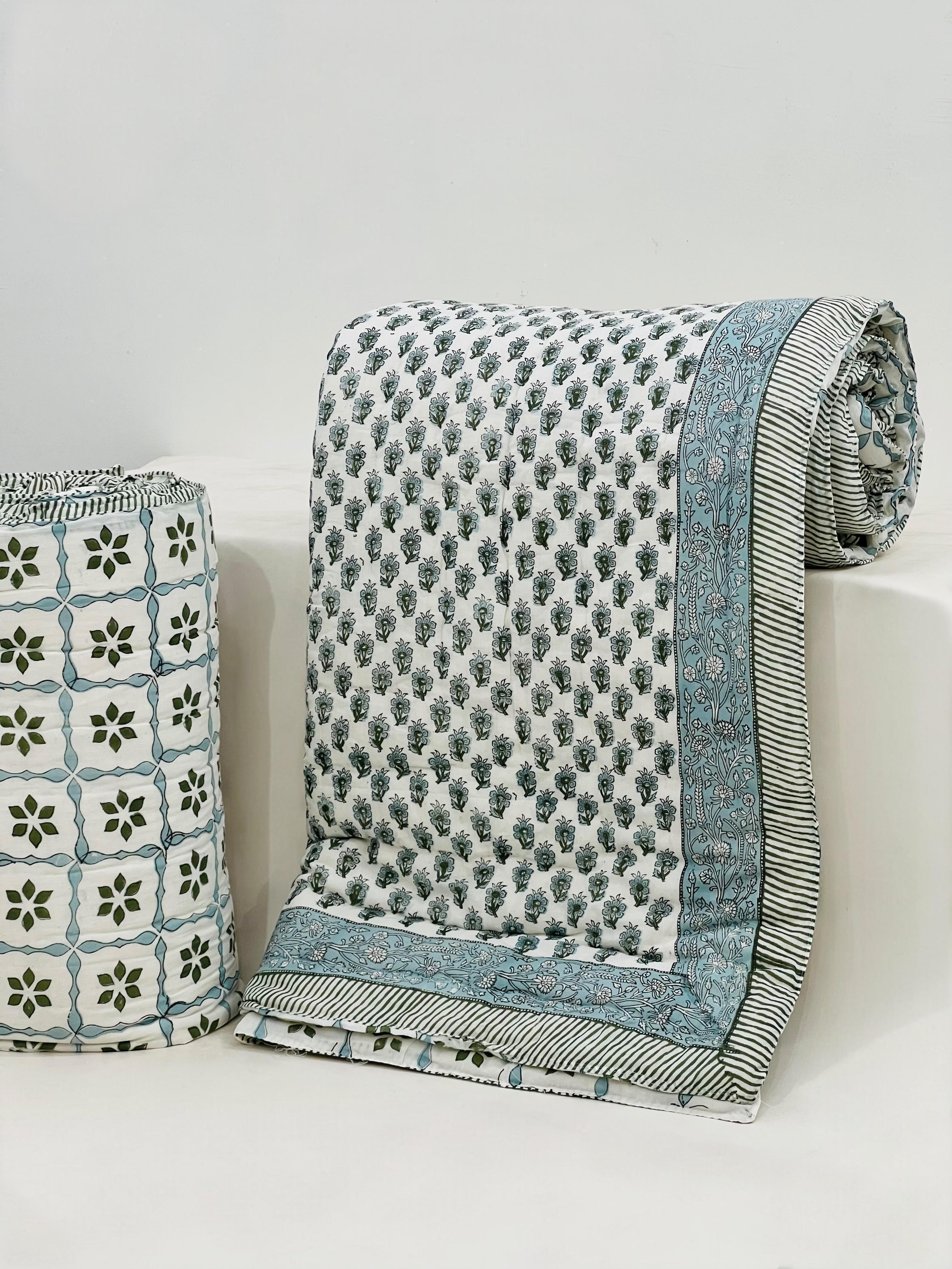 Pure mulmul cotton filled reversible double razai (90x108 inches)