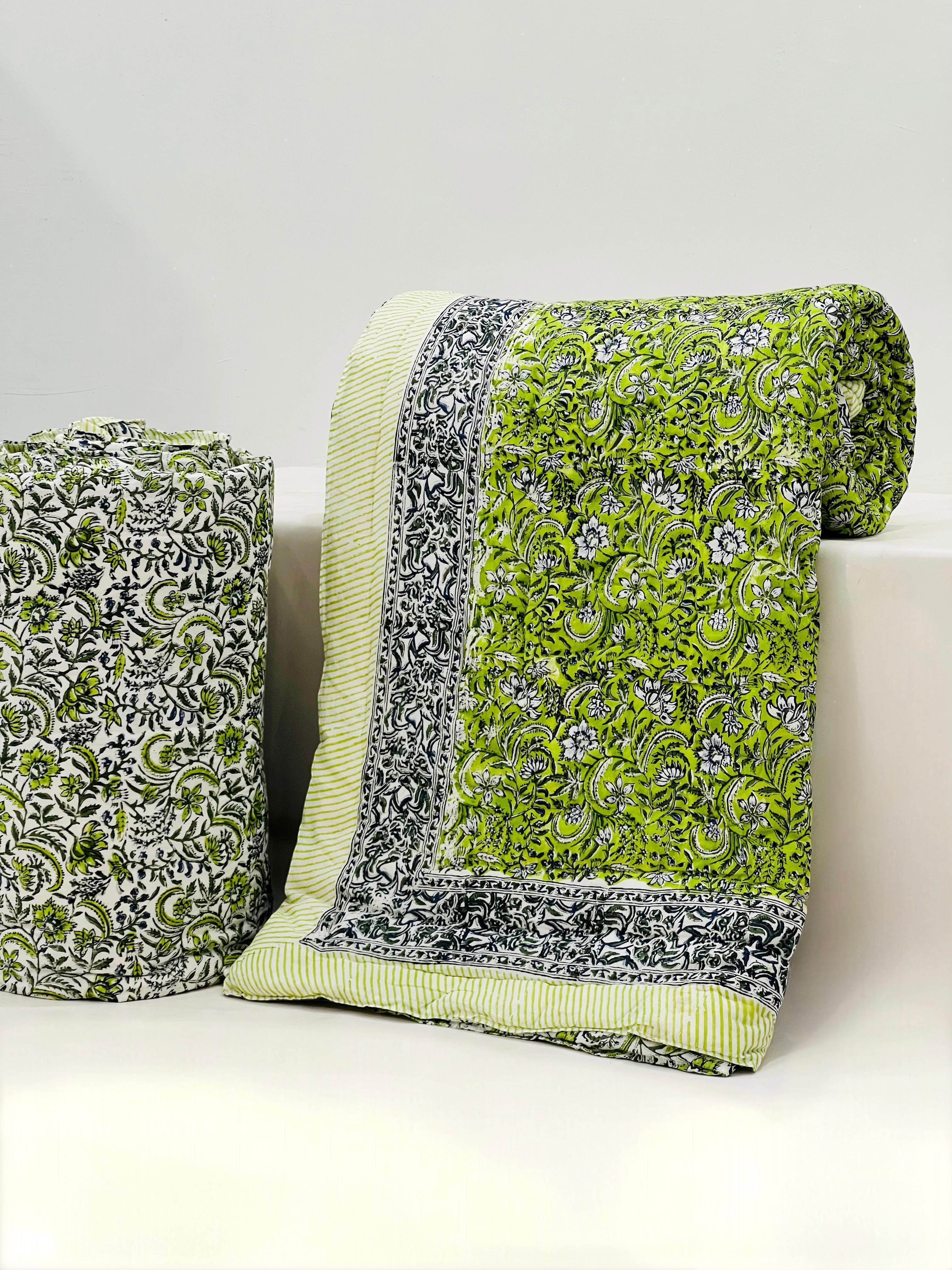 Pure mulmul cotton filled reversible double razai (90x108 inches)