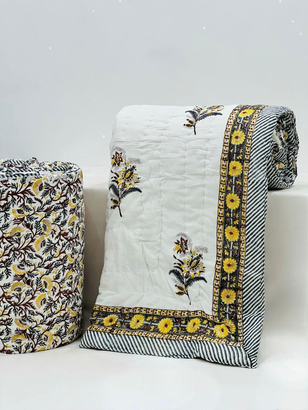 Pure mulmul cotton filled reversible double razai (90x108 inches)