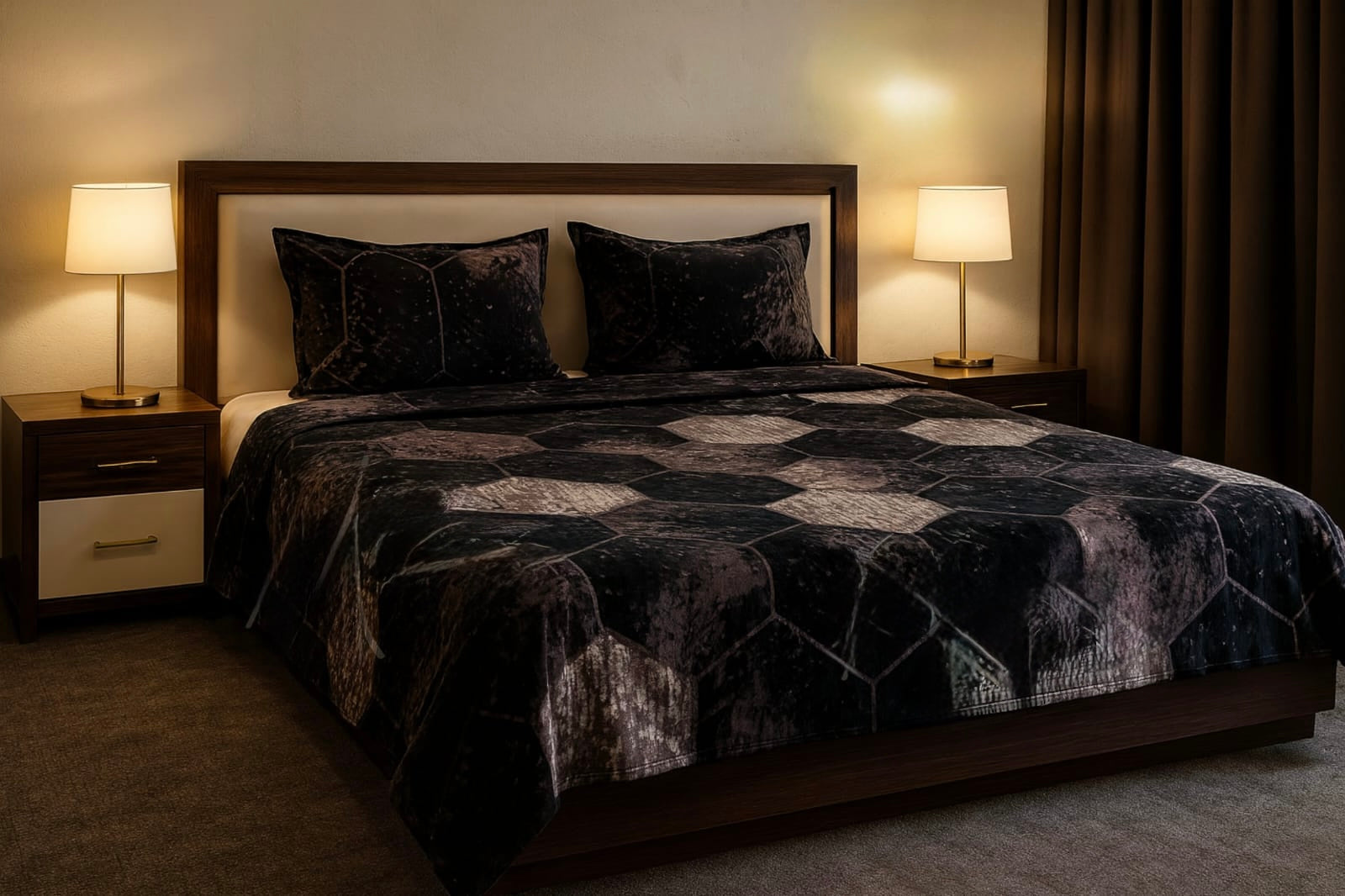 Warm winter bedsheets with 2 pillow covers (95x105 inches)