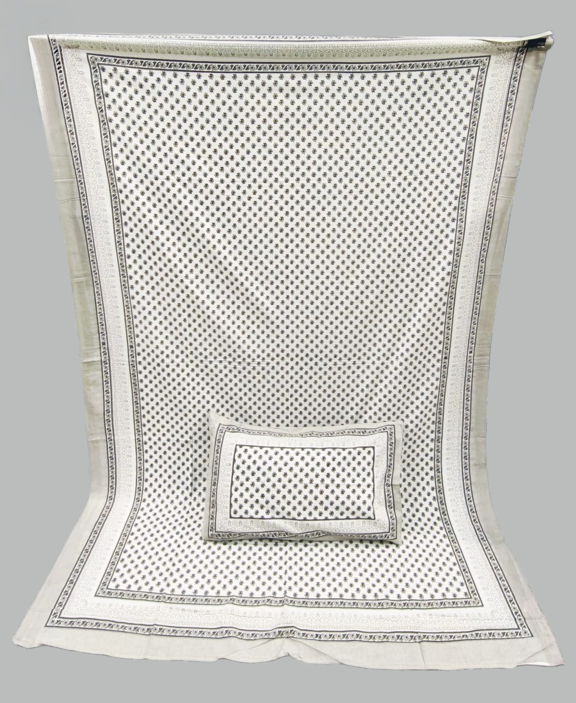 Pure cotton single bedsheet with 1 pillow cover (Size 60x90 inches)