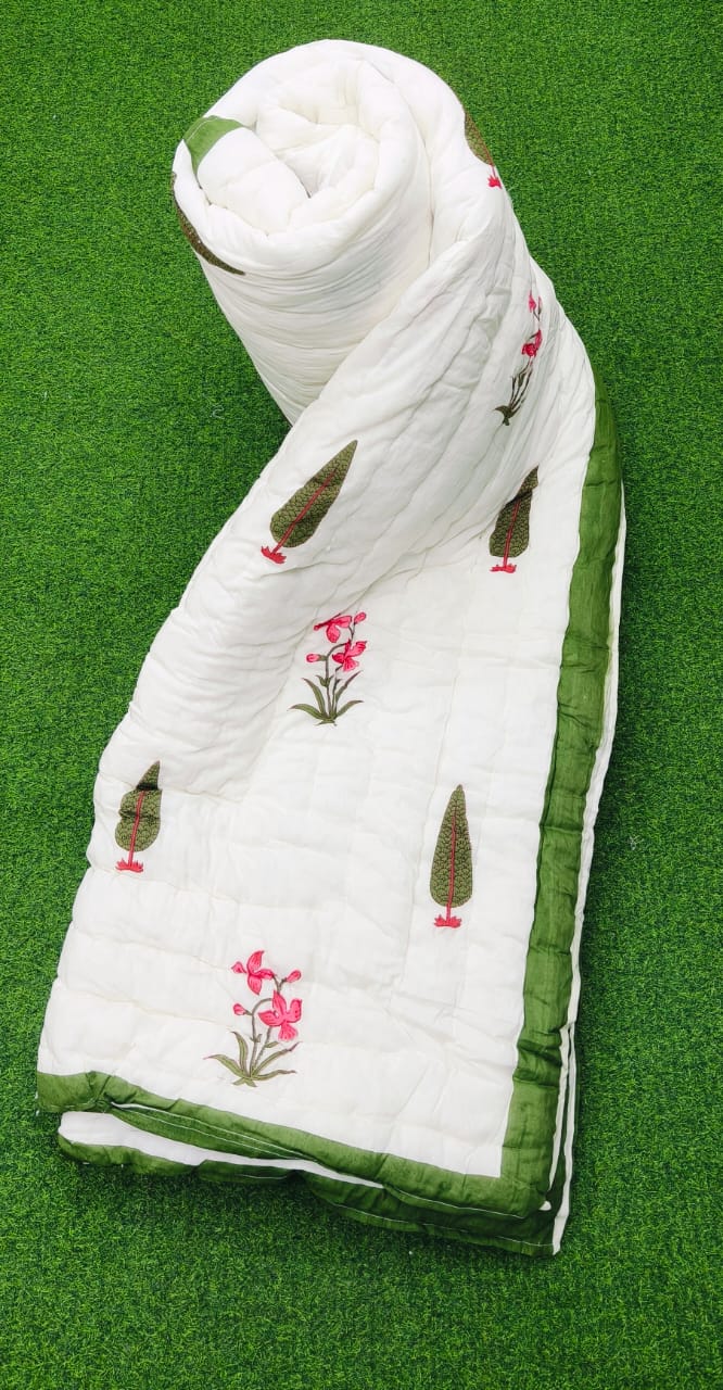 Pure mulmul cotton screen printed double razai (90x108 inches)