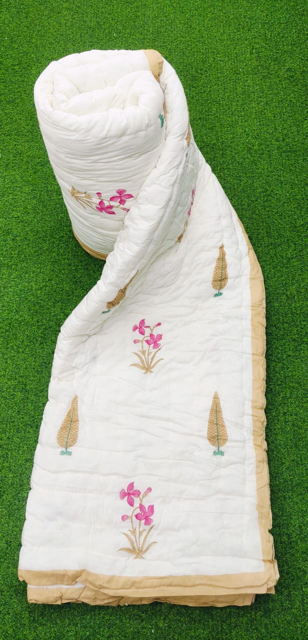 Pure mulmul cotton screen printed reversible double razai (90x108 inches)