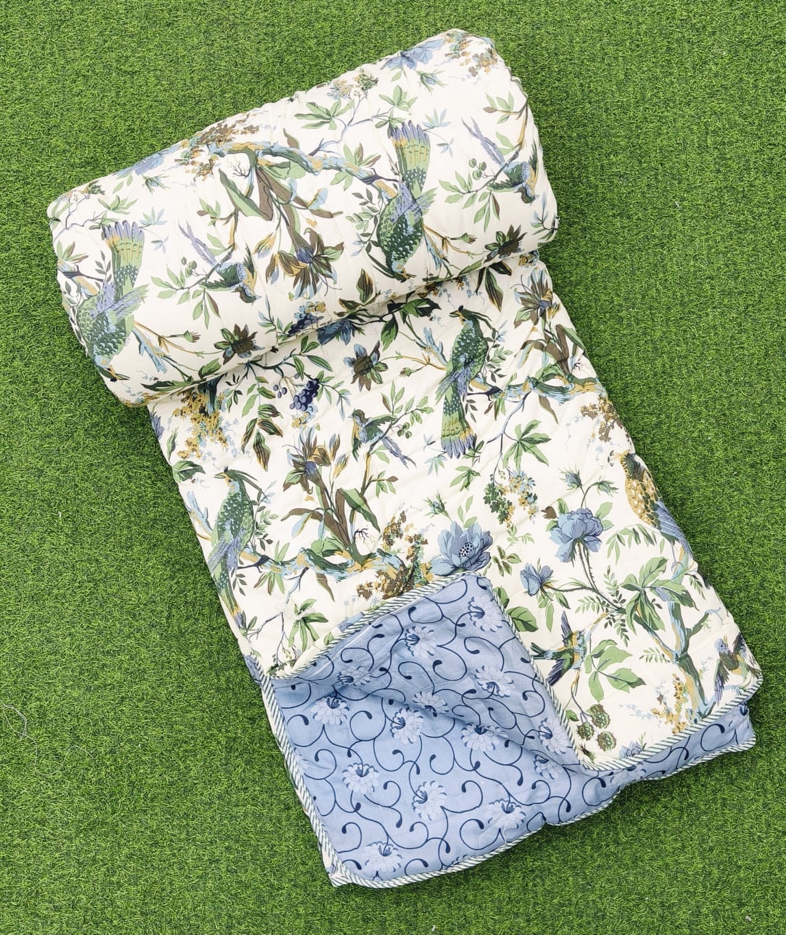 Pure cotton reversible and washable double razai (90x100 inches)
