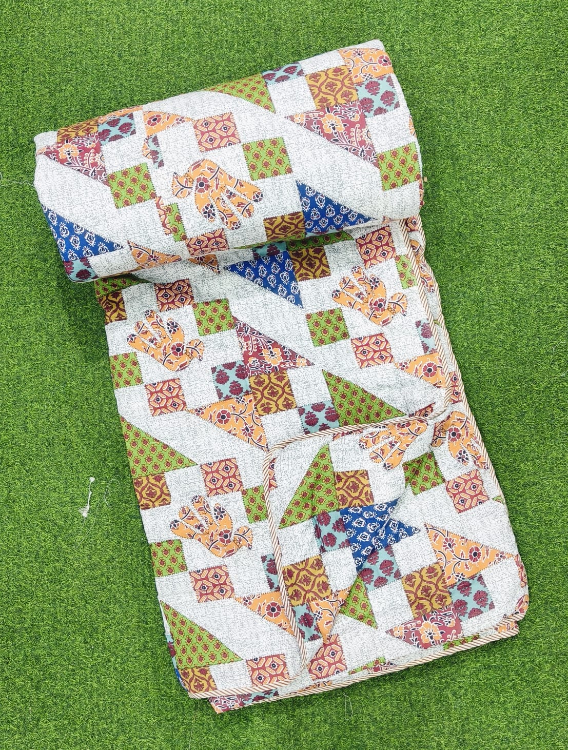 Pure cotton reversible and washable double razai (90x100 inches)