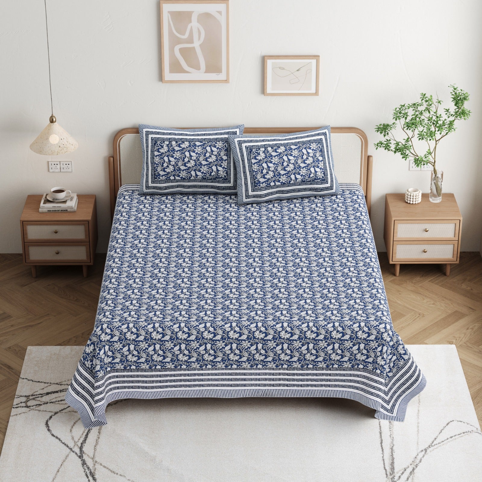 Pure cotton double bedsheet with 2 pillow covers (90x108 inches)