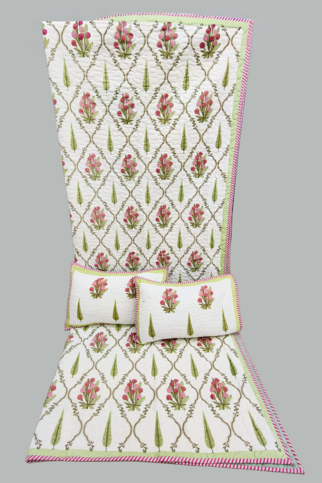 Pure mulmul cotton paani jaal quilted reversible double bedcovers with 2 quilted pillow covers (90x108 inches)