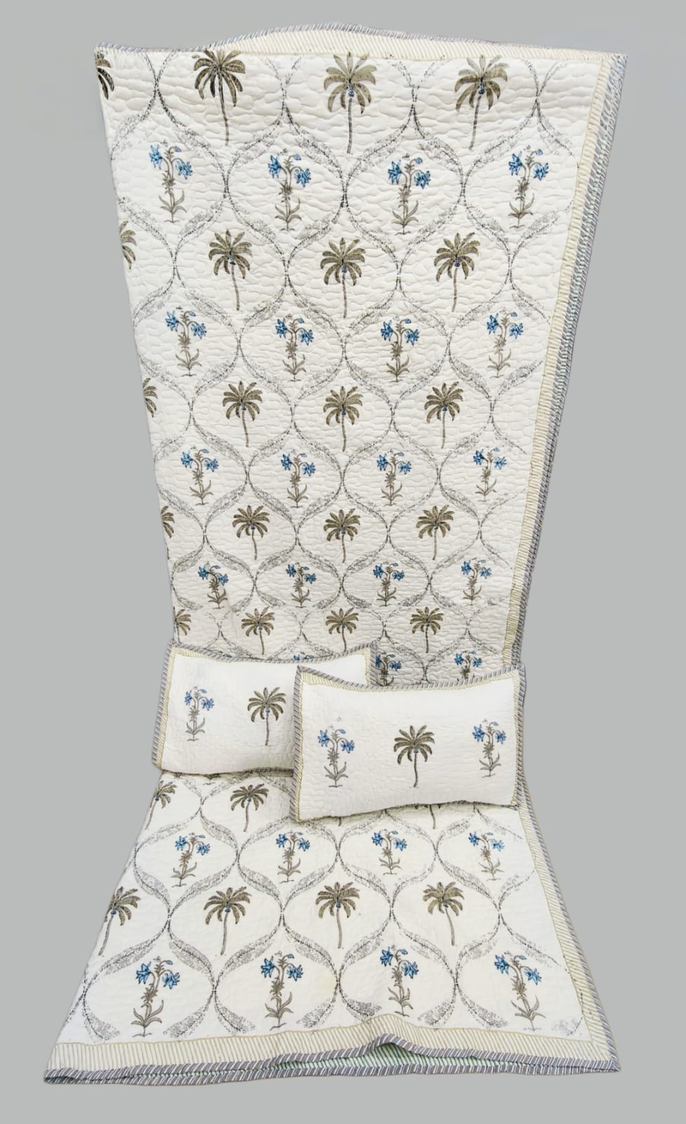 Pure mulmul cotton paani jaal quilted reversible double bedcovers with 2 quilted pillow covers (90x108 inches)