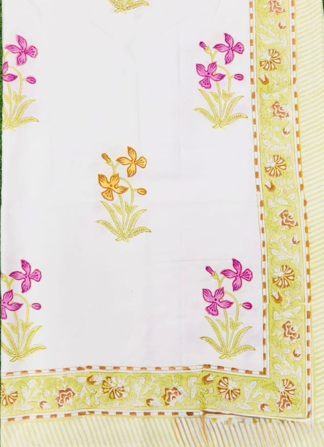 Pure cotton hand-block printed table cover for 4 seater dining tables (40x60 inches)