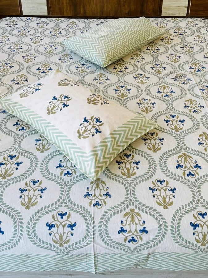 Pure cotton king size bedsheet 100x108 inches with 2 pillow covers