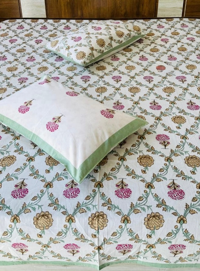 Pure cotton king size bedsheet 100x108 inches with 2 pillow covers