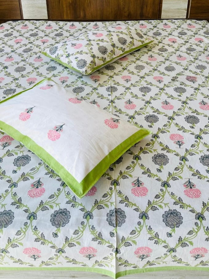 Pure cotton king size bedsheet 100x108 inches with 2 pillow covers