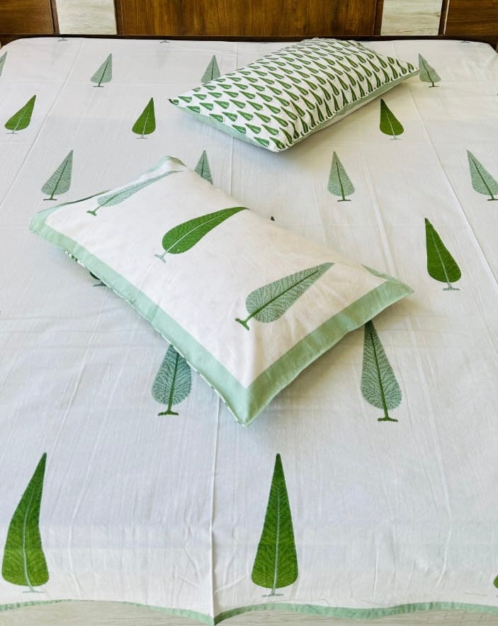 Pure cotton king size bedsheet 100x108 inches with 2 pillow covers