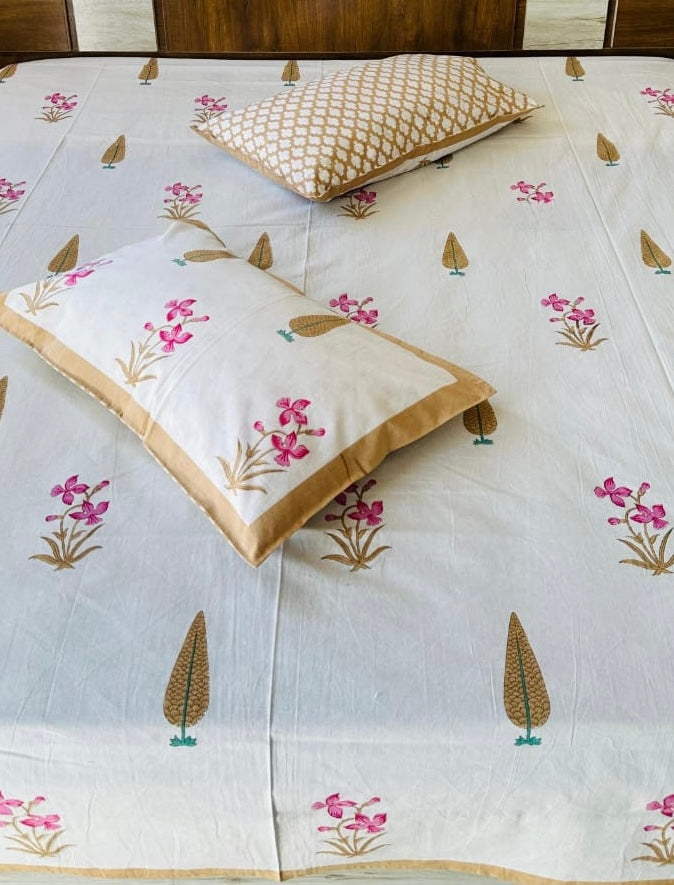 Pure cotton king size bedsheet 100x108 inches with 2 pillow covers