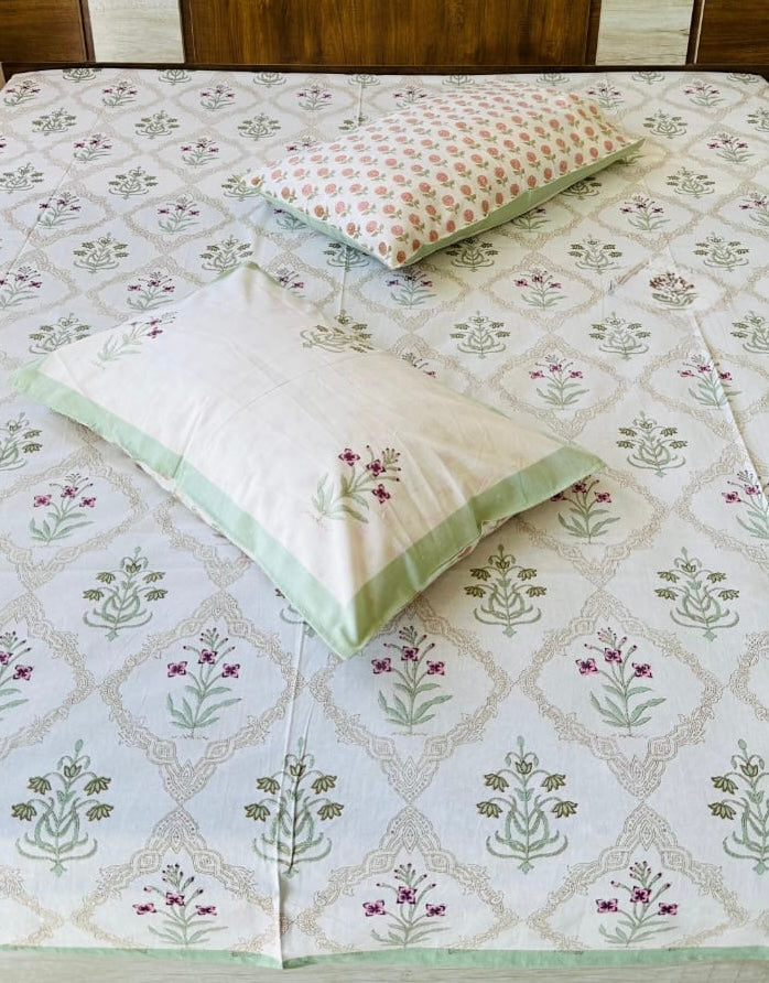 Pure cotton king size bedsheet 100x108 inches with 2 pillow covers