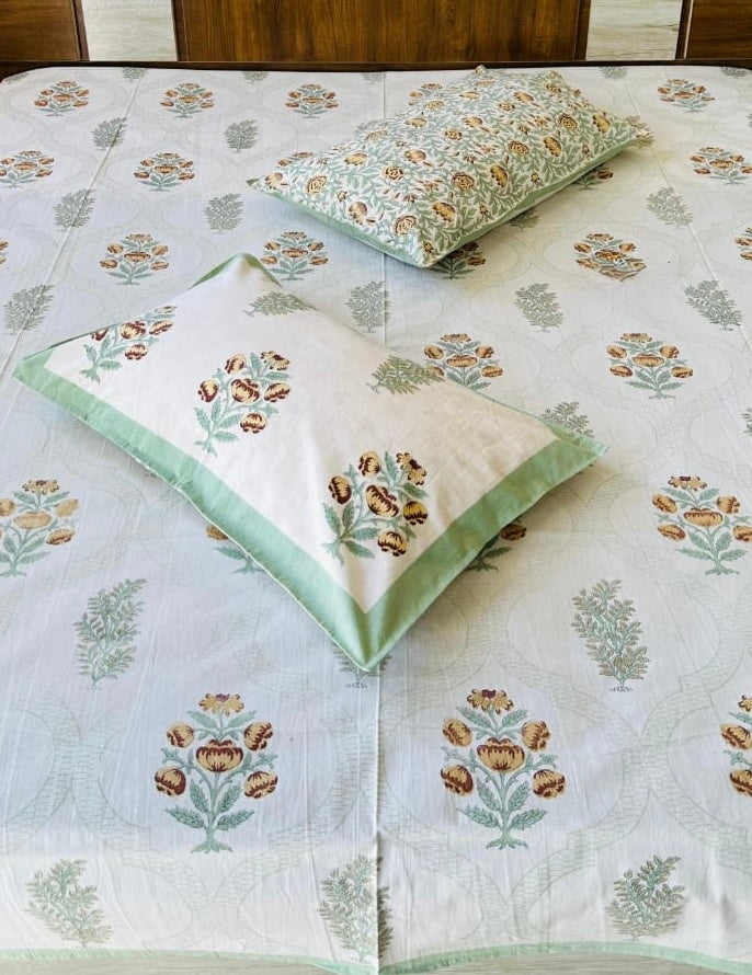 Pure cotton king size bedsheet 100x108 inches with 2 pillow covers