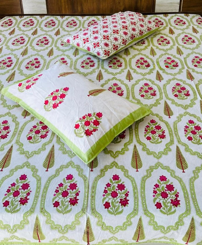 Pure cotton king size bedsheet 100x108 inches with 2 pillow covers