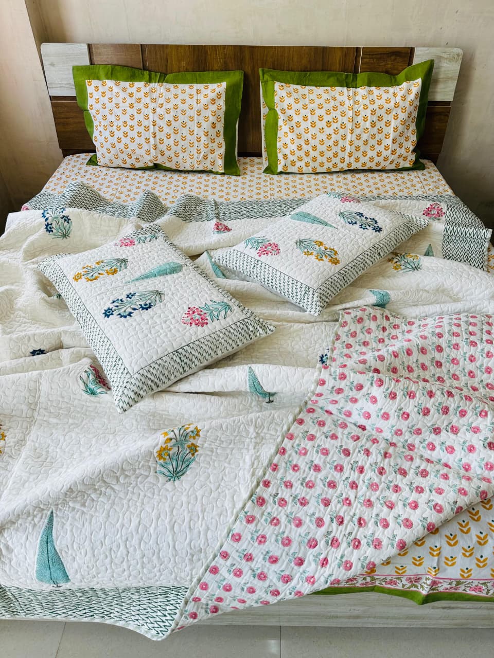 Pure cotton handblock printed king size 6 piece bedding set