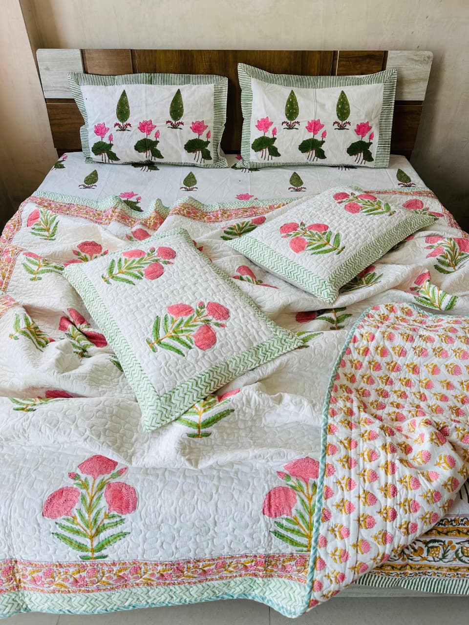 Pure cotton handblock printed king size 6 piece bedding set