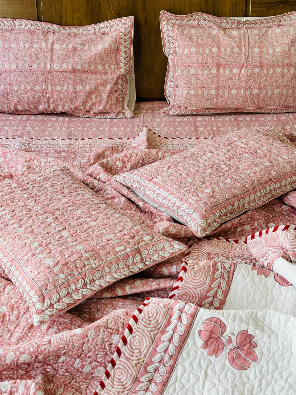 Pure cotton handblock printed king size 6 piece bedding set