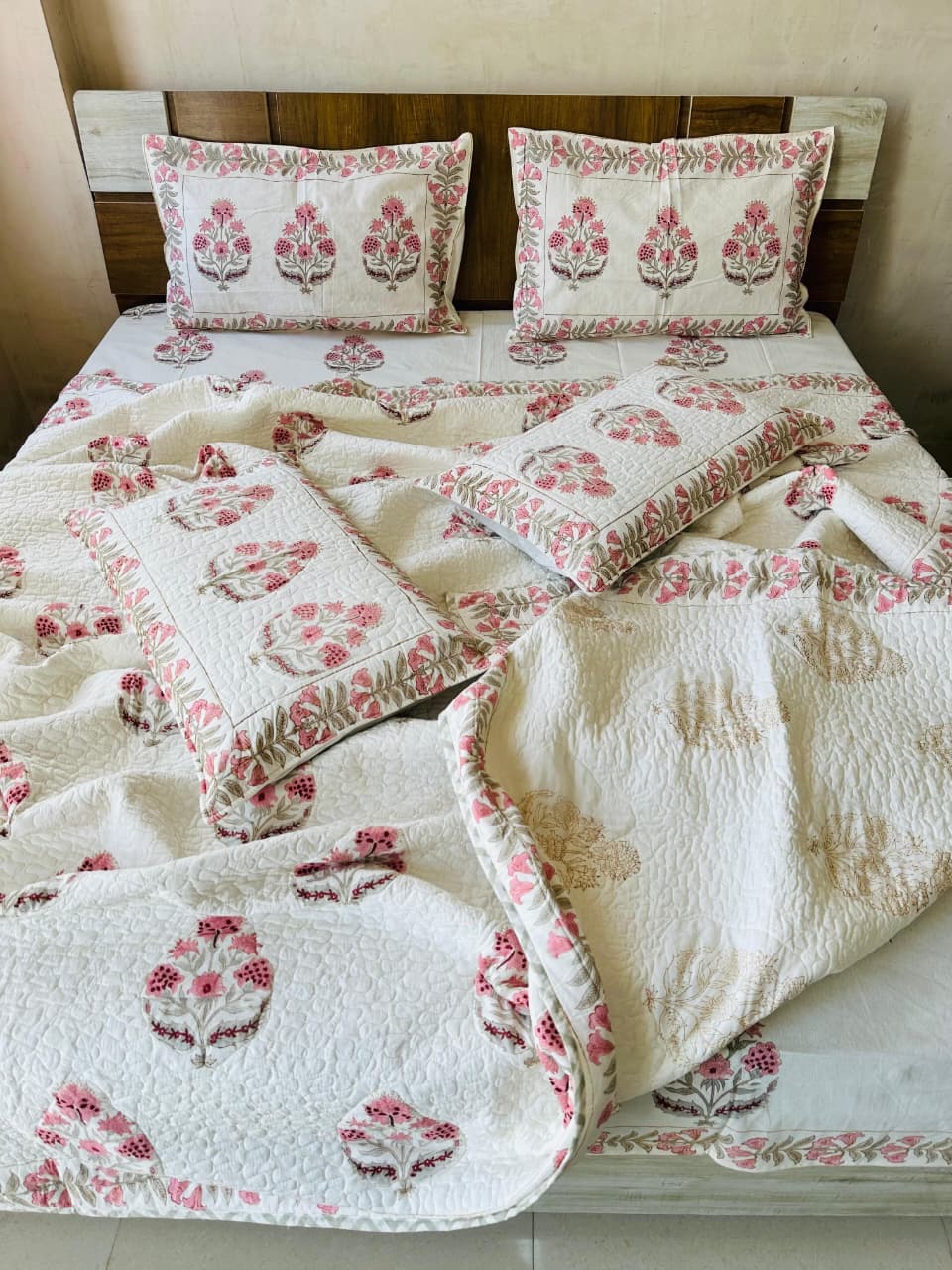 Pure cotton handblock printed king size 6 piece bedding set