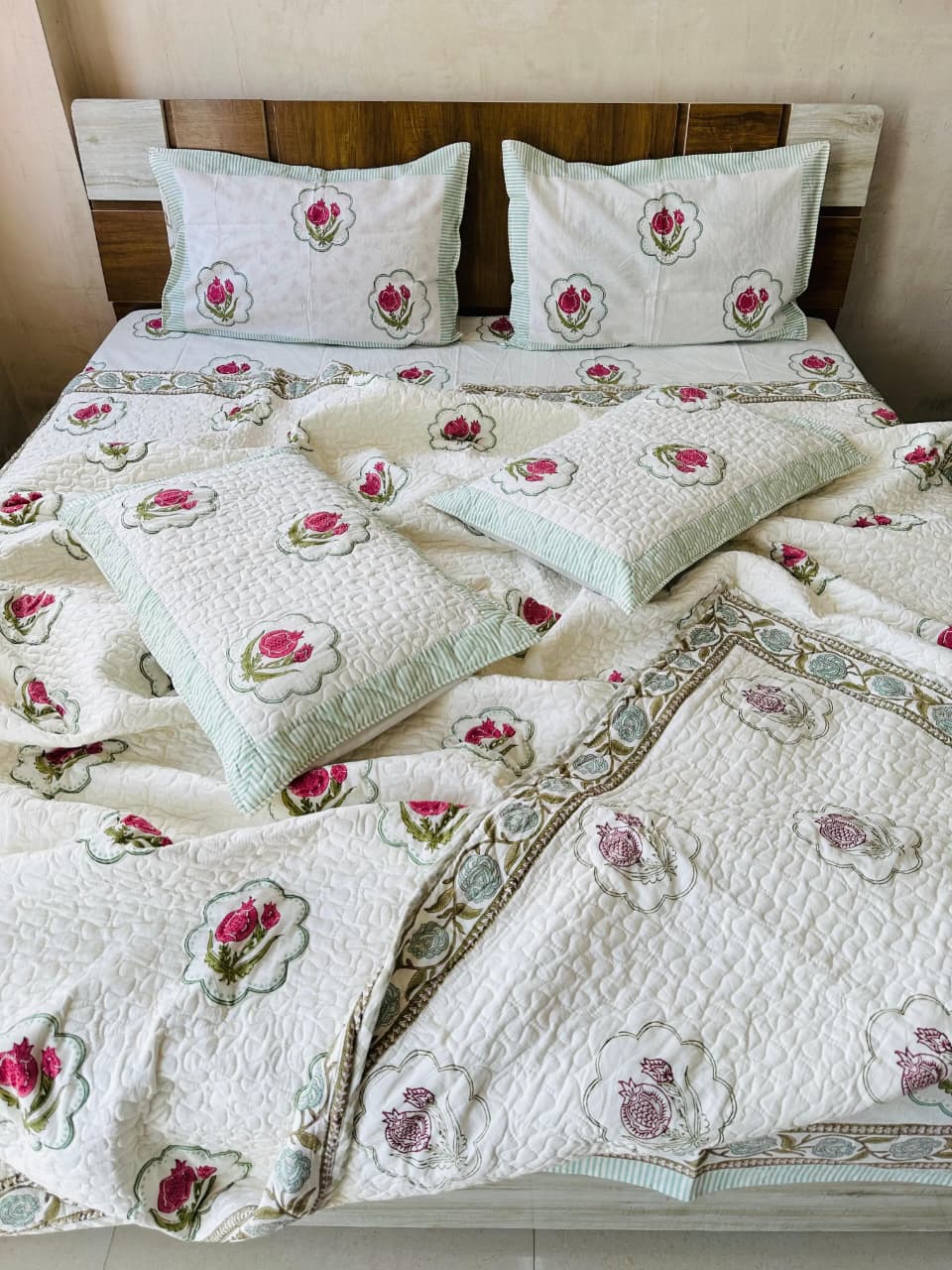 Pure cotton handblock printed king size 6 piece bedding set