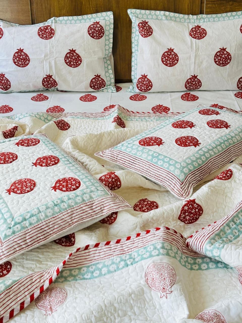 Pure cotton handblock printed king size 6 piece bedding set