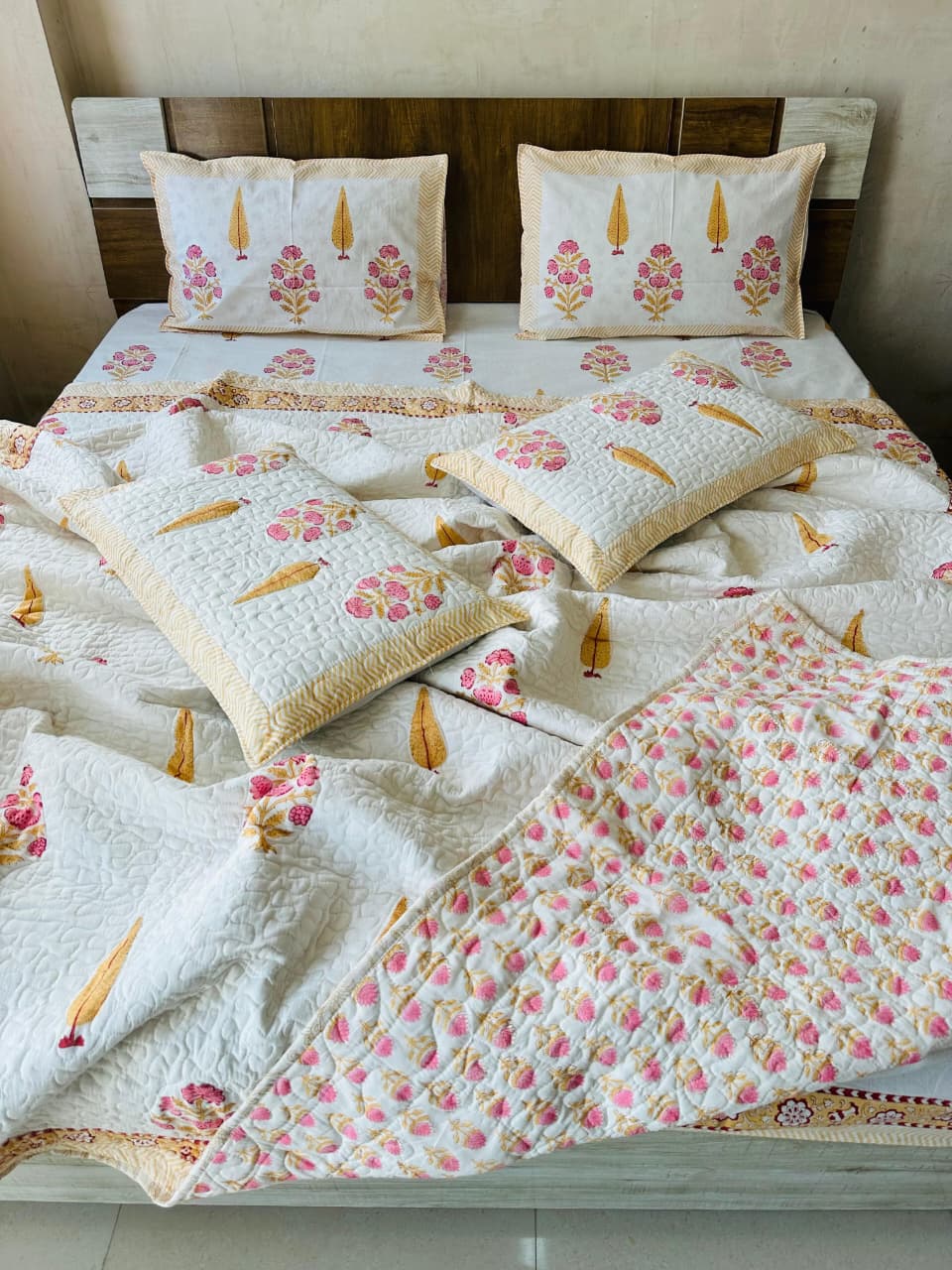 Pure cotton handblock printed king size 6 piece bedding set