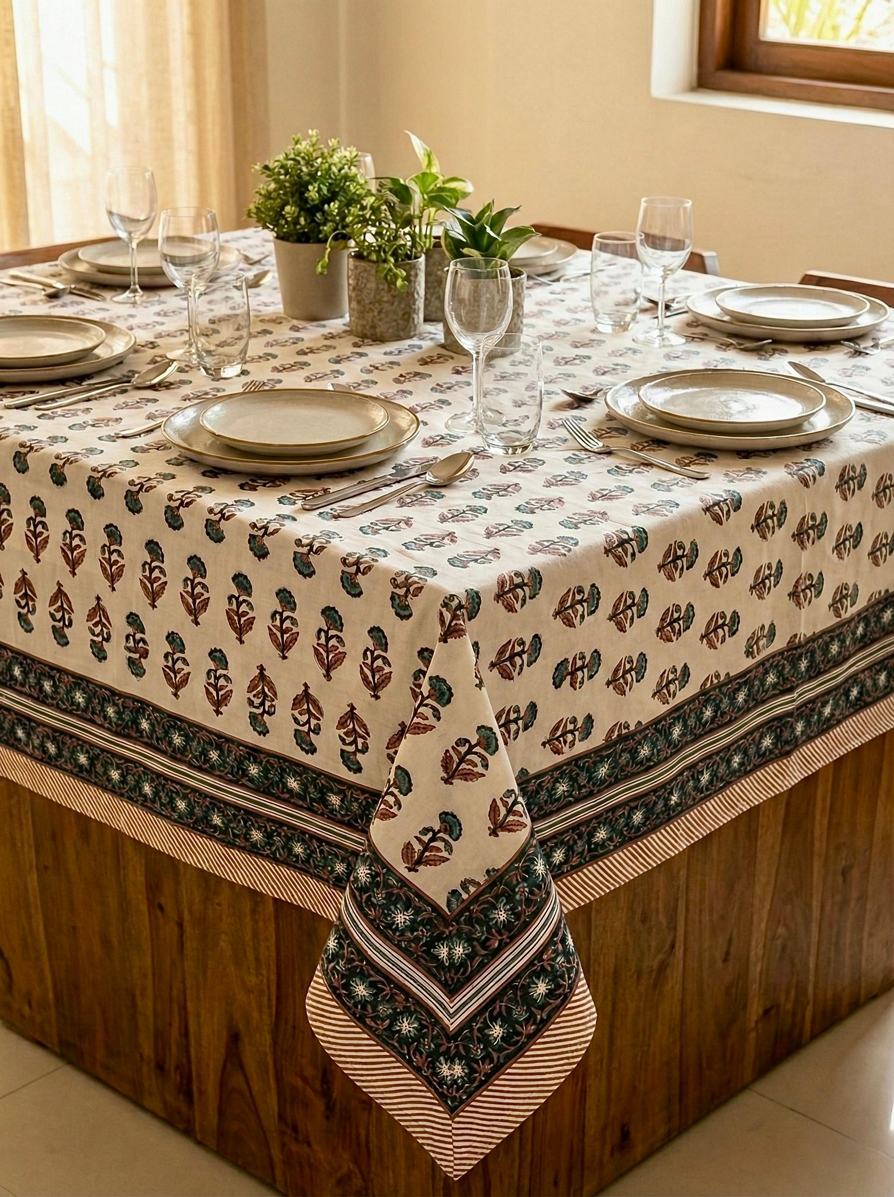 Pure cotton printed 6 seater dining table cover (60x90 inches)
