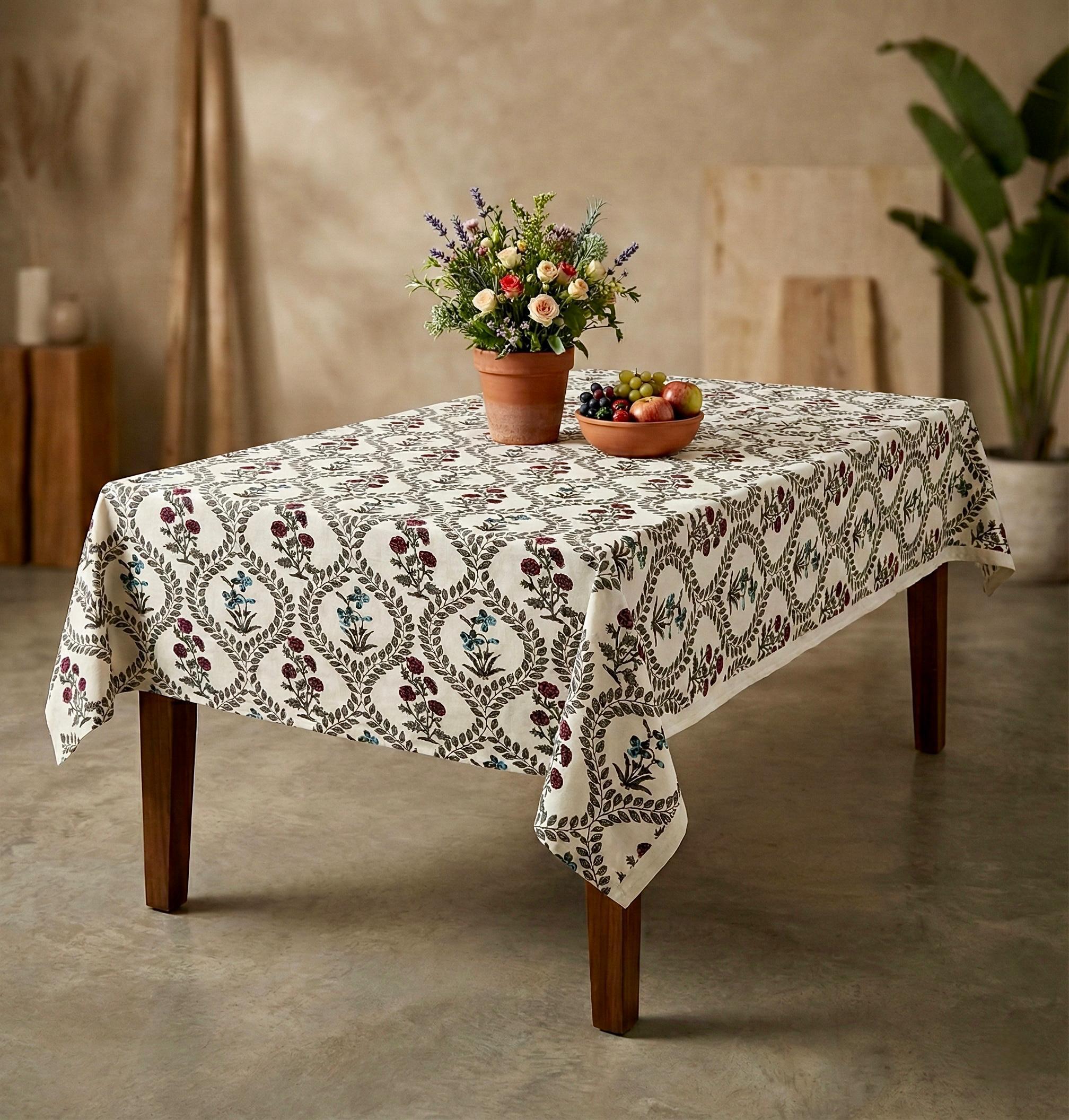Pure cotton printed 6 seater dining table cover (60x90 inches)