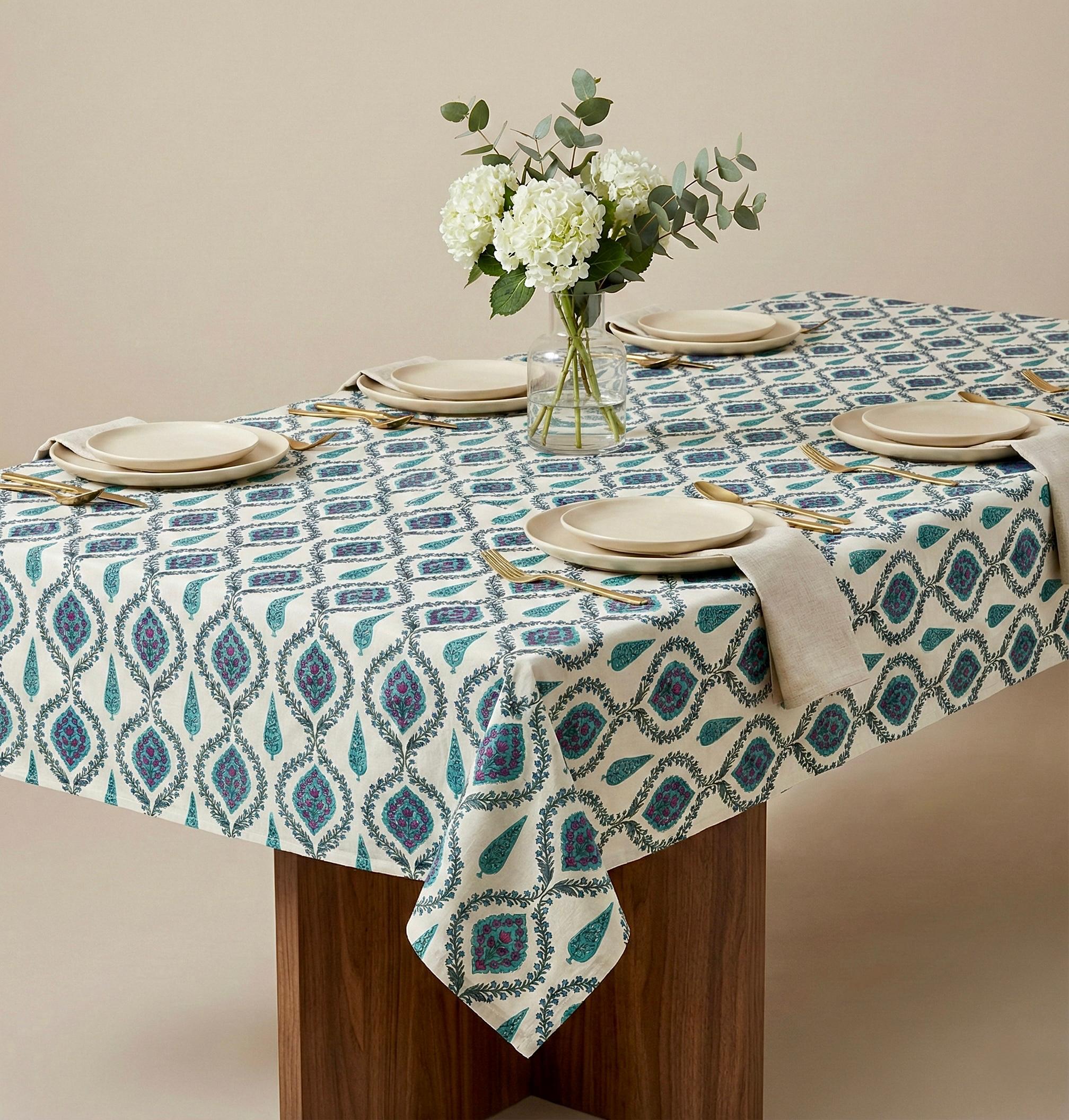 Pure cotton printed 6 seater dining table cover (60x90 inches)