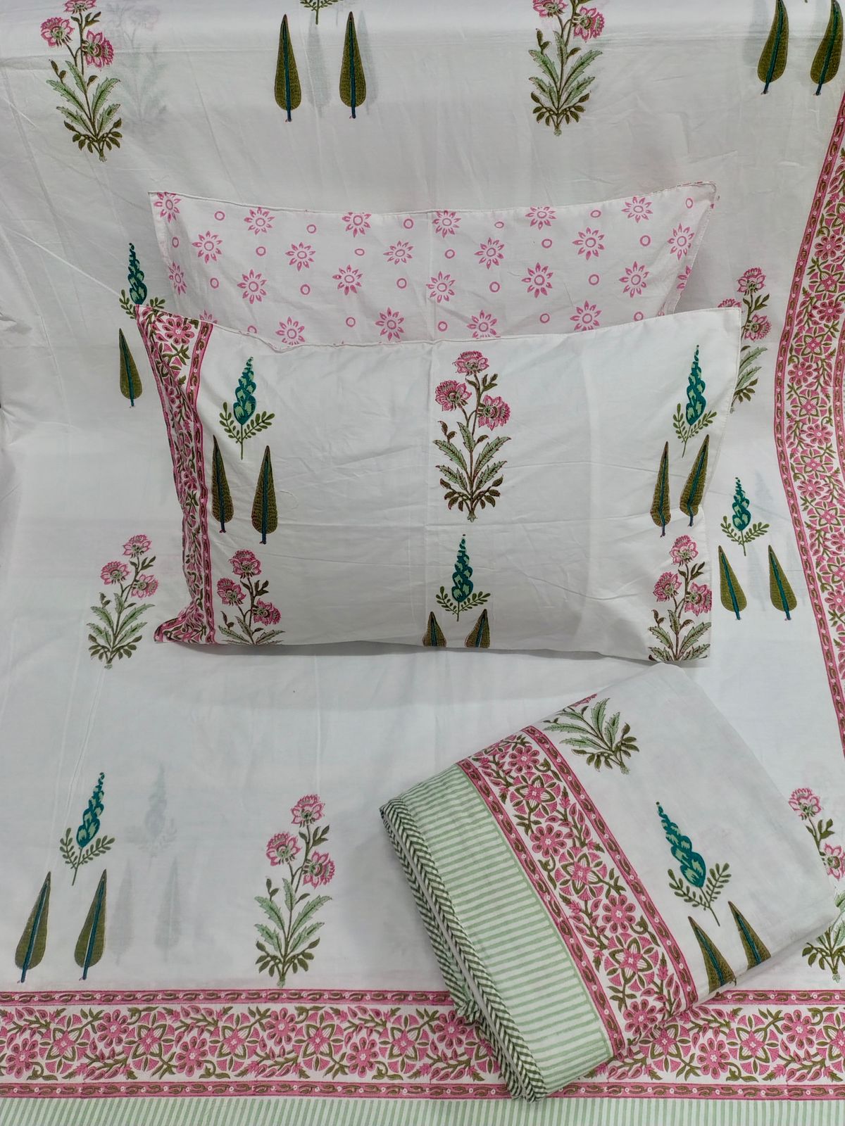Pure percale cotton hand-block printed super king size bedsheet and dohar combos