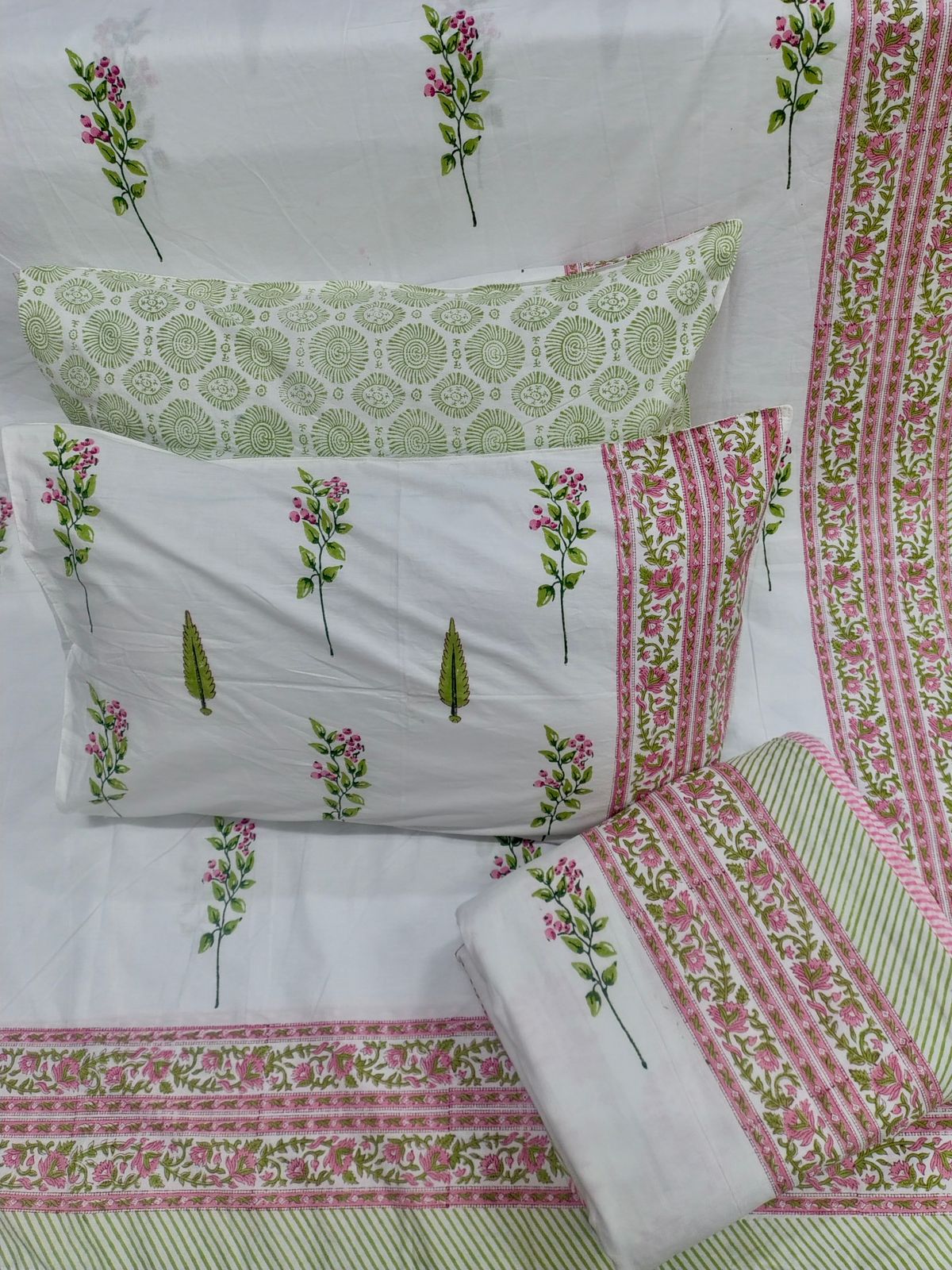 Pure percale cotton hand-block printed super king size bedsheet and dohar combos