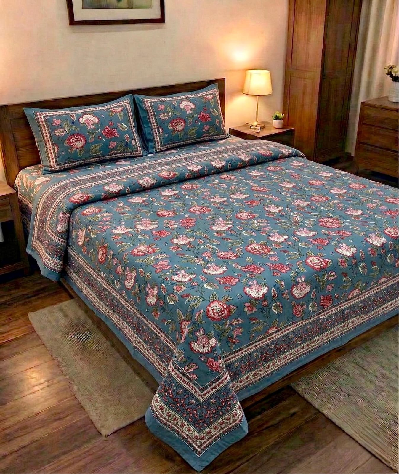 Pure cotton king size double bedsheet with two pillow covers (100x108 inches)