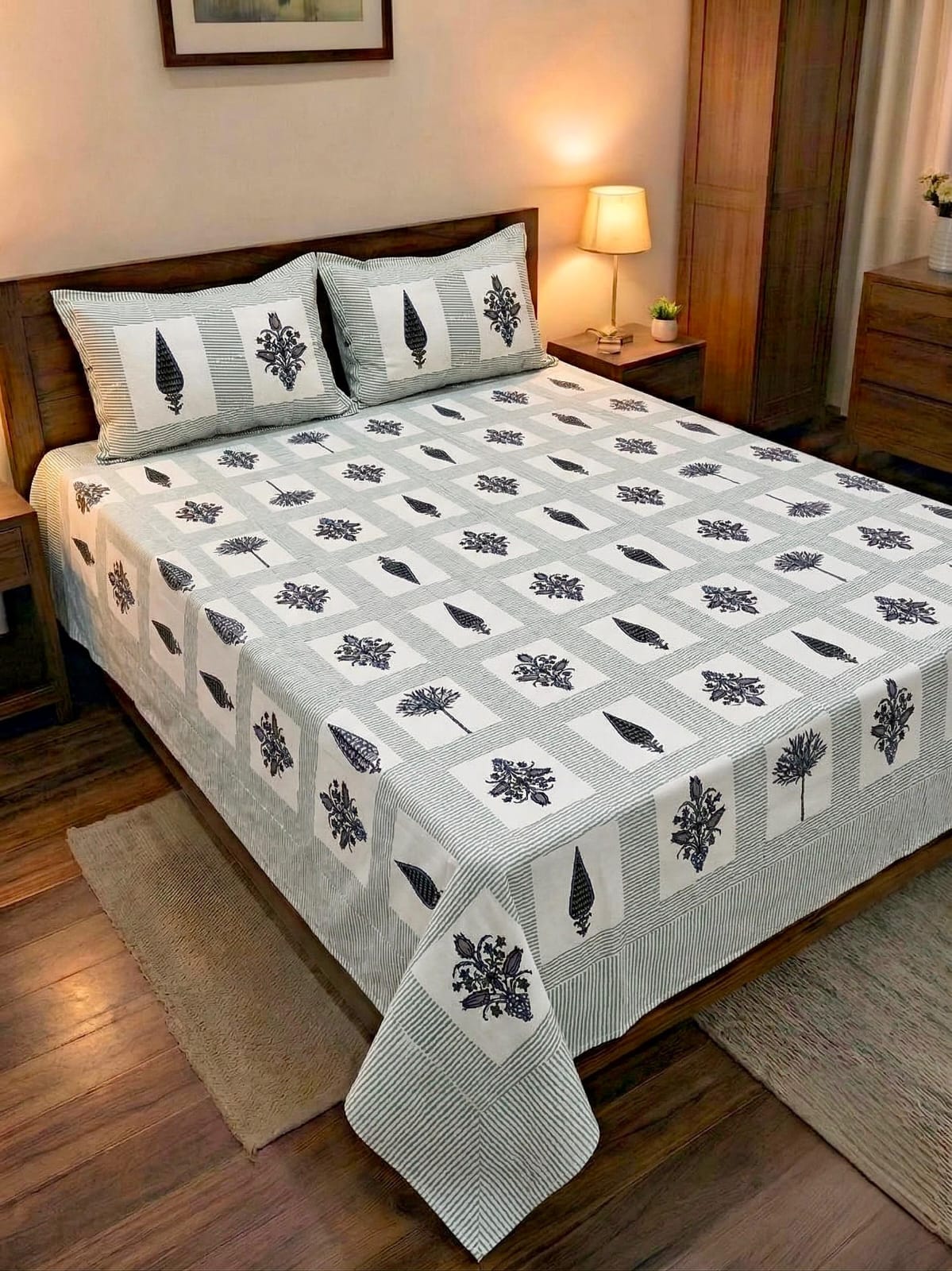 Pure cotton king size double bedsheet with two pillow covers (100x108 inches)