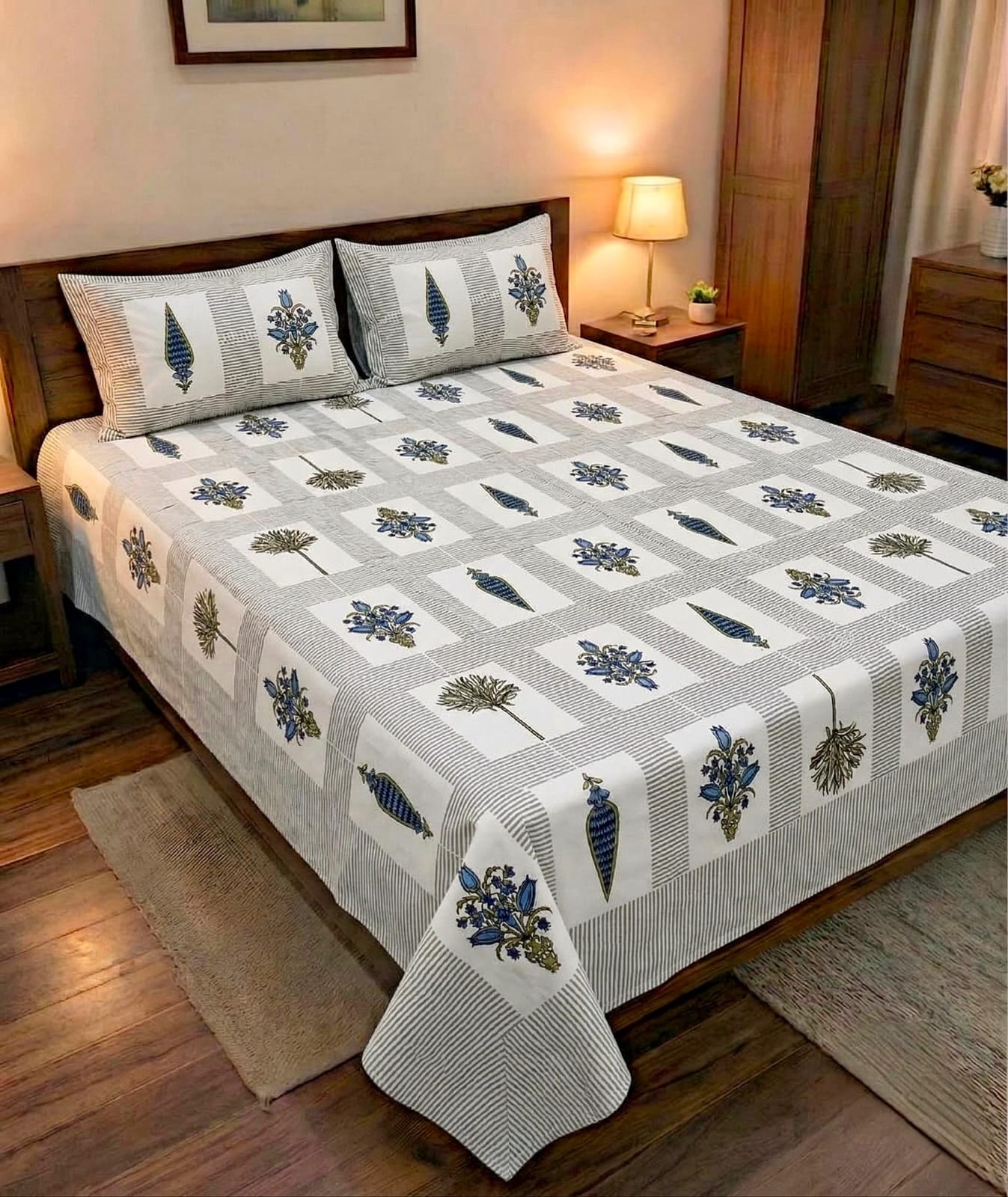 Pure cotton king size double bedsheet with two pillow covers (100x108 inches)