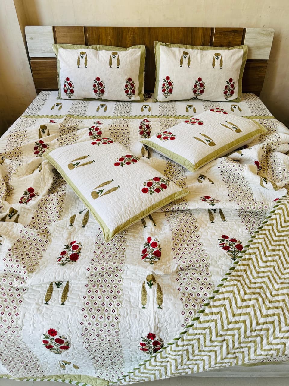 Pure cotton handblock printed king size 6 piece bedding set
