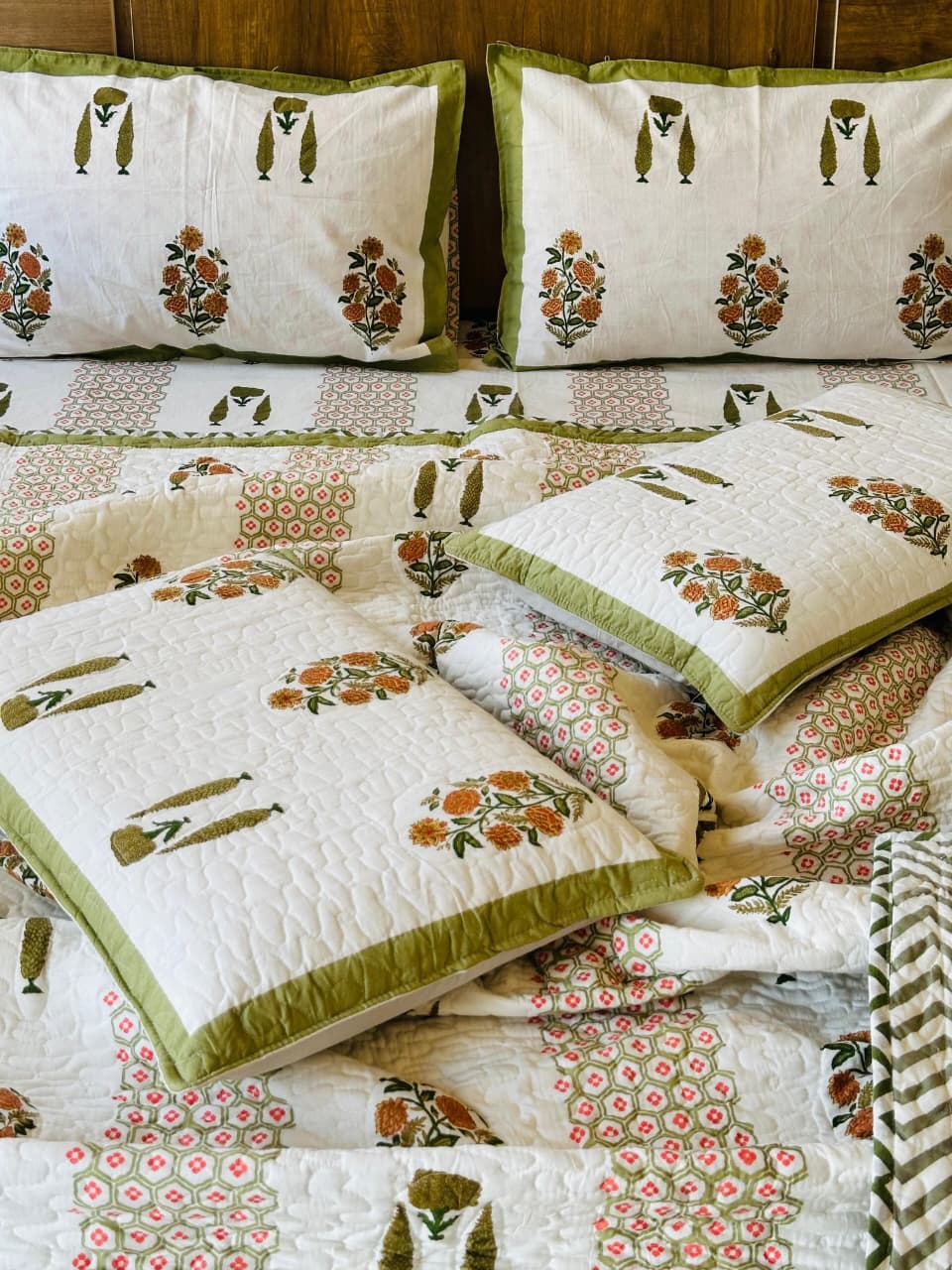 Pure cotton handblock printed king size 6 piece bedding set