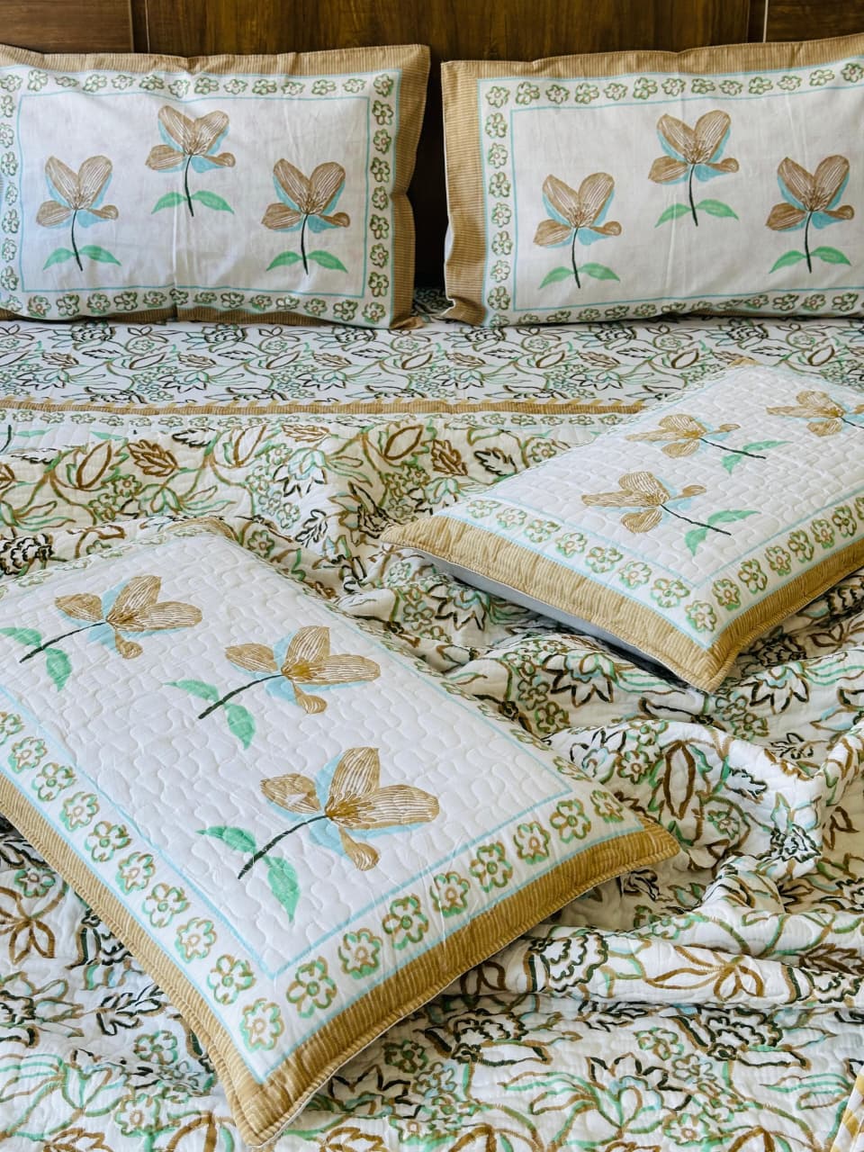 Pure cotton handblock printed king size 6 piece bedding set