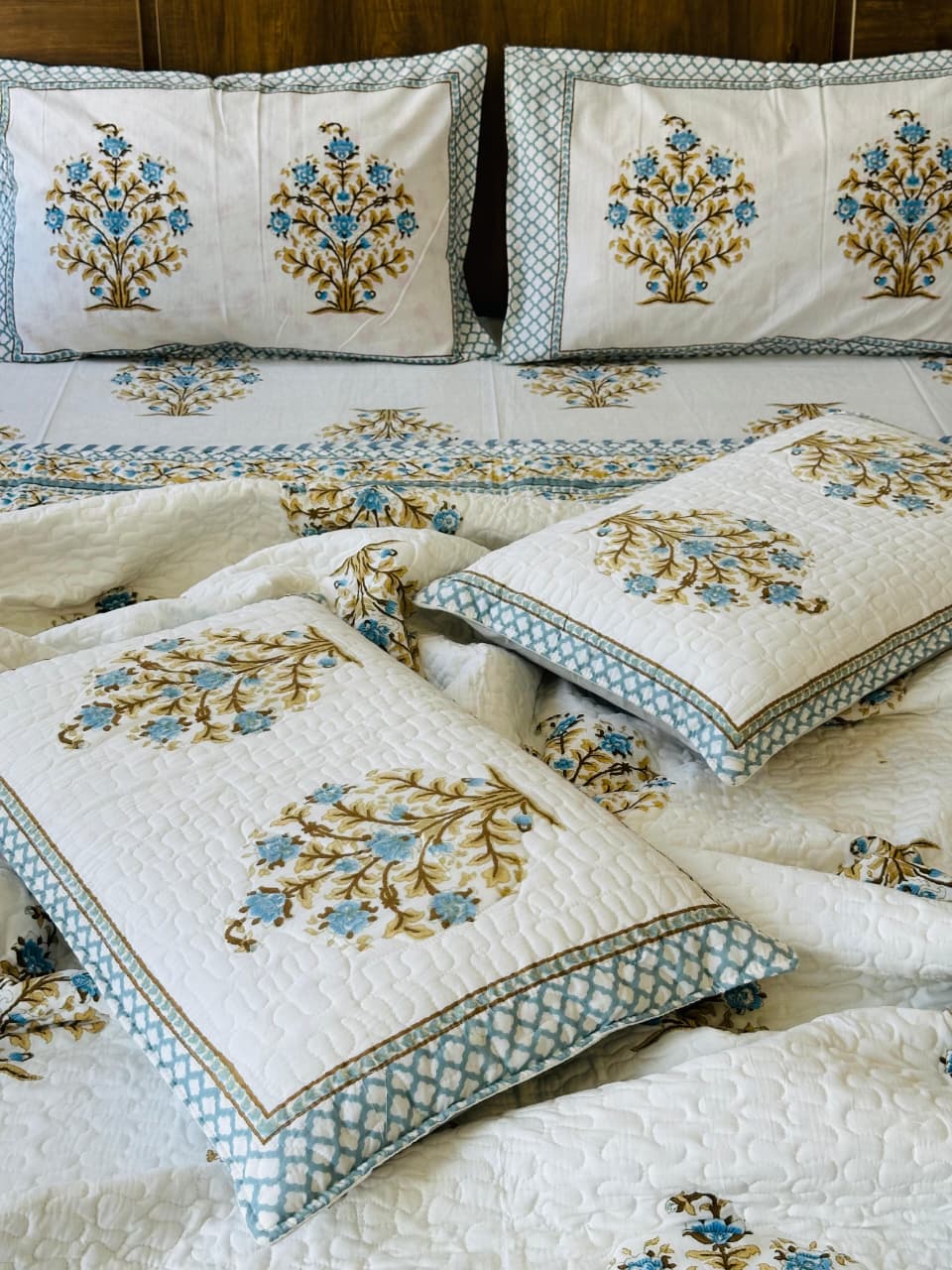 Pure cotton handblock printed king size 6 piece bedding set