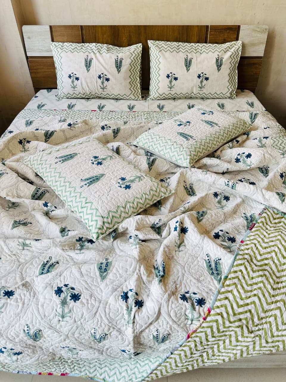 Pure cotton handblock printed king size 6 piece bedding set