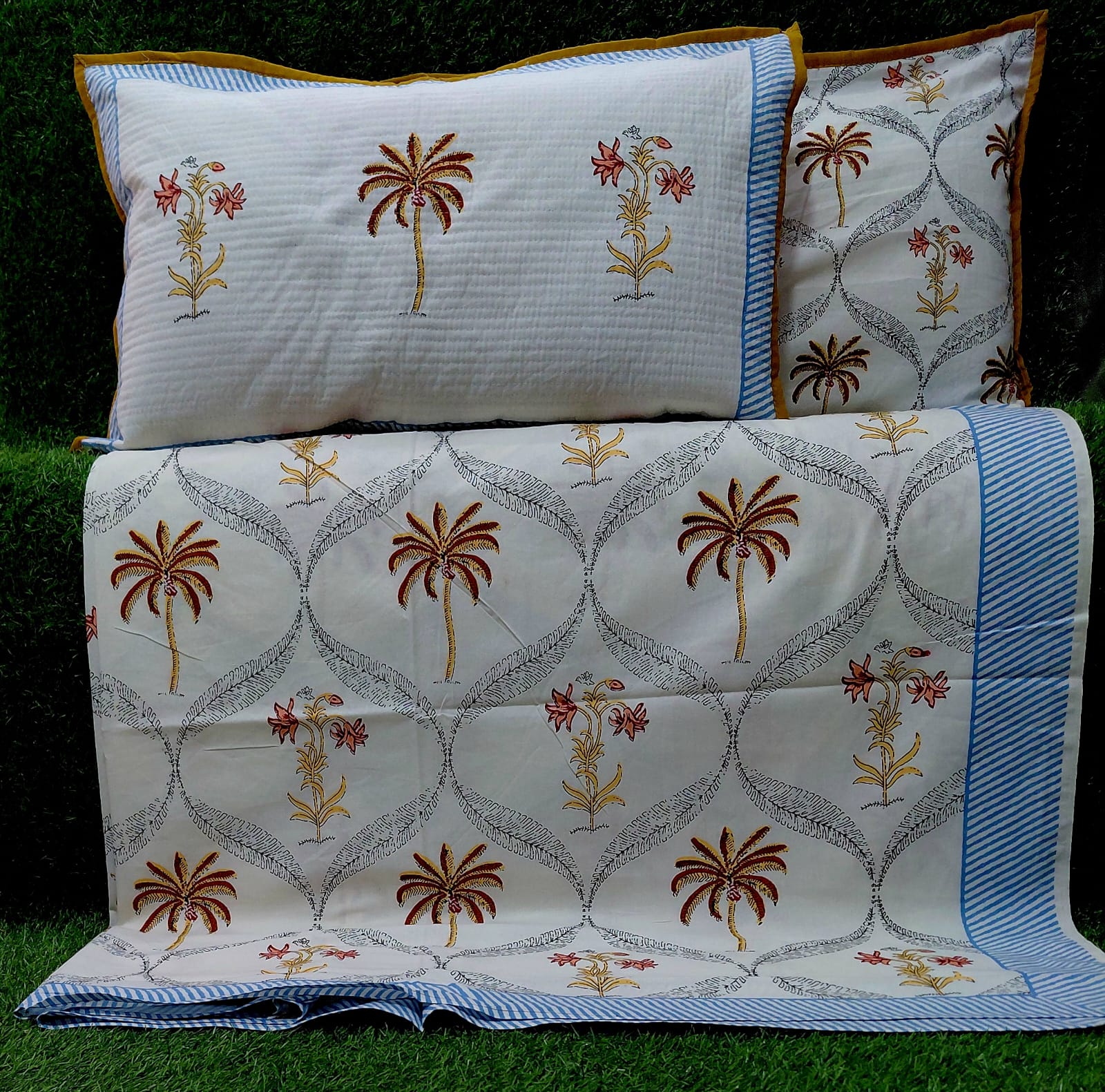 Pure cotton king size bedsheets with 2 quilted pillow covers (100x108 inches)