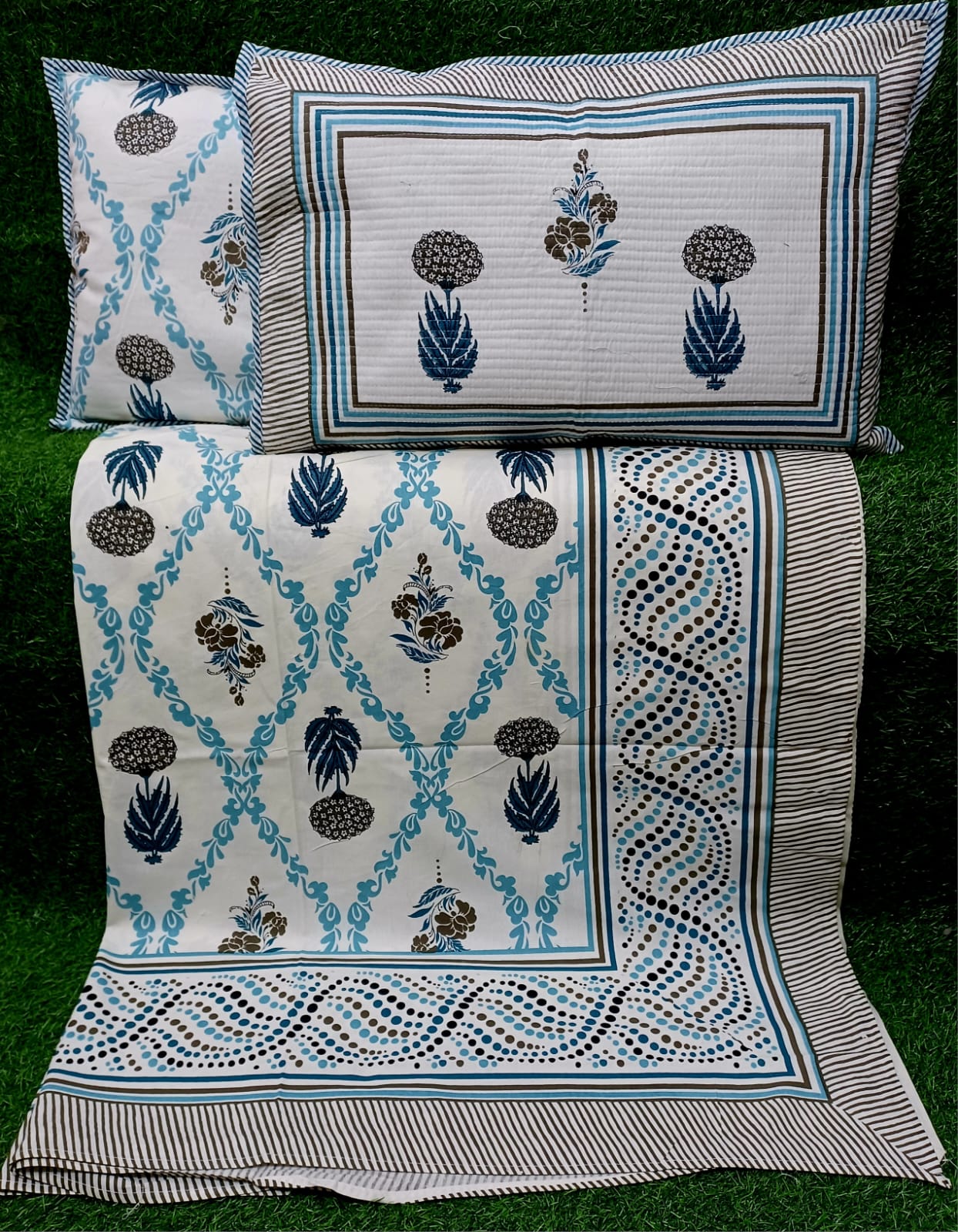 Pure cotton king size bedsheets with 2 quilted pillow covers (100x108 inches)