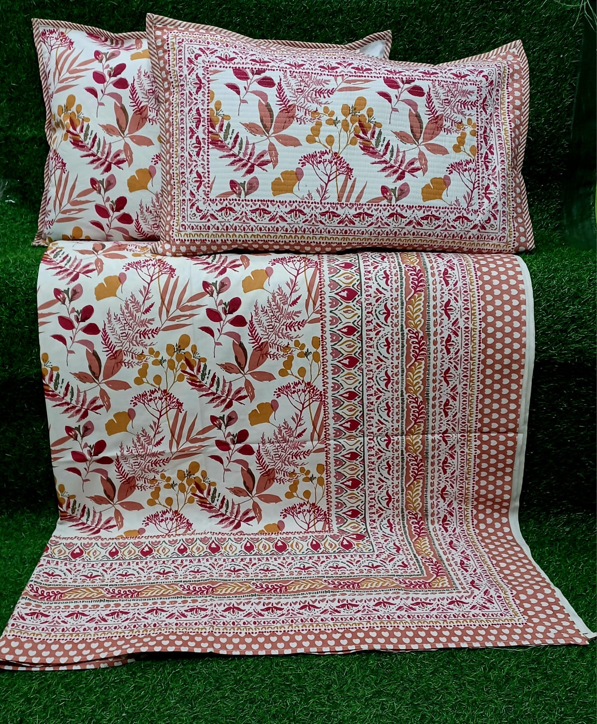 Pure cotton king size bedsheets with 2 quilted pillow covers (100x108 inches)
