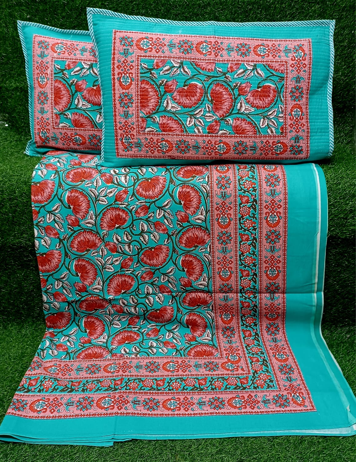 Pure cotton king size bedsheets with 2 quilted pillow covers (100x108 inches)