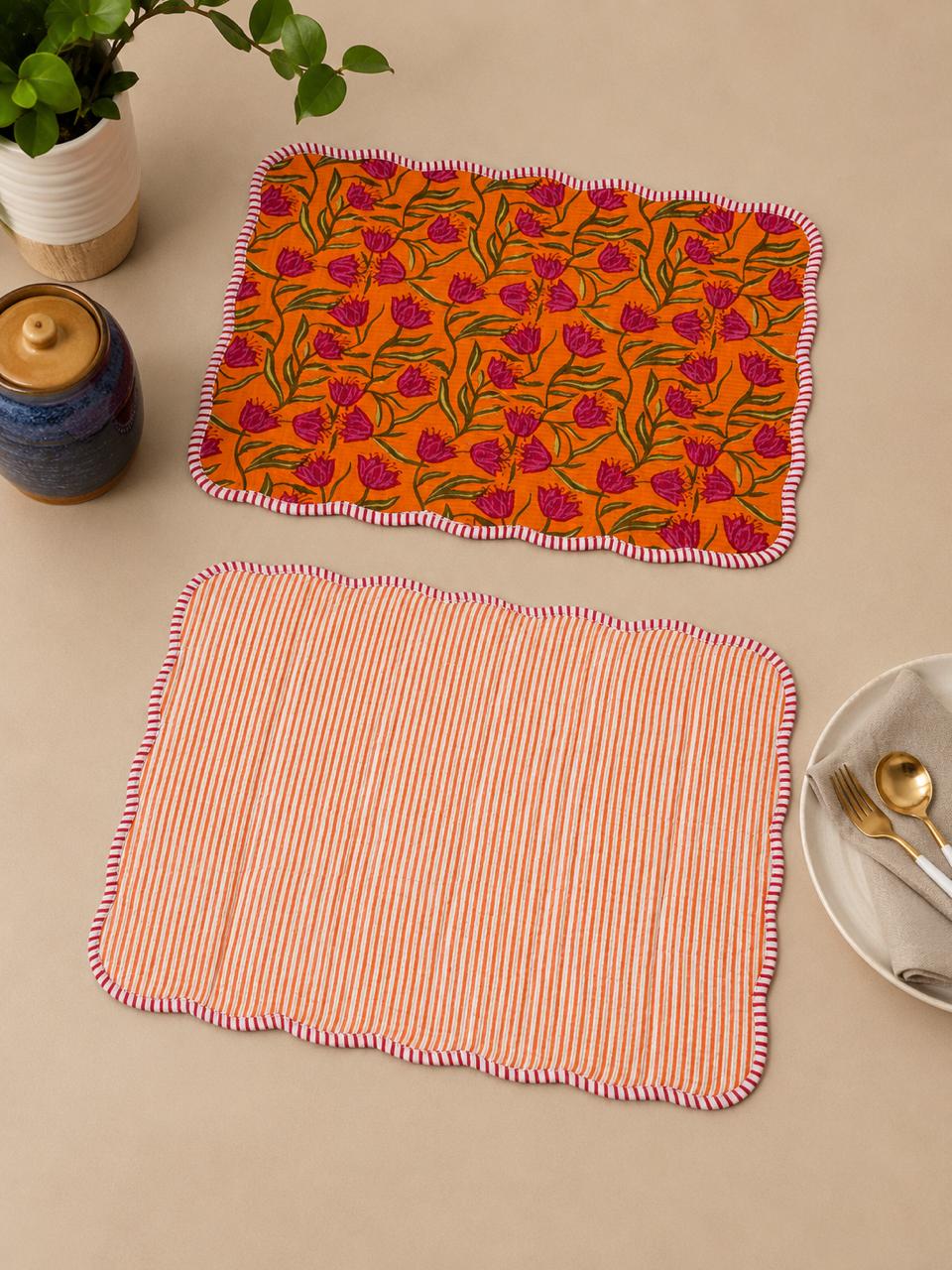 Pure cotton quilted scalloped reversible placemats 12x18 inches (set of 2)